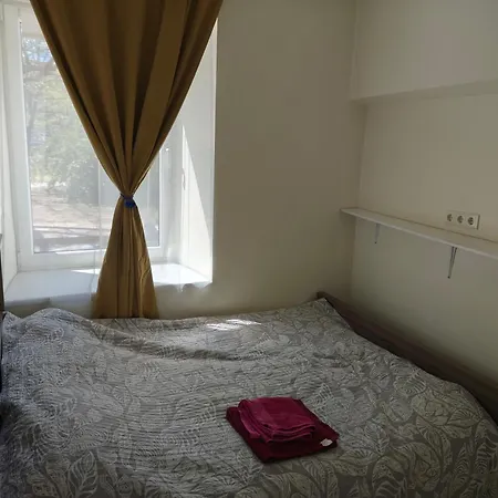 Stylish 2-room Near Old Town Parking *